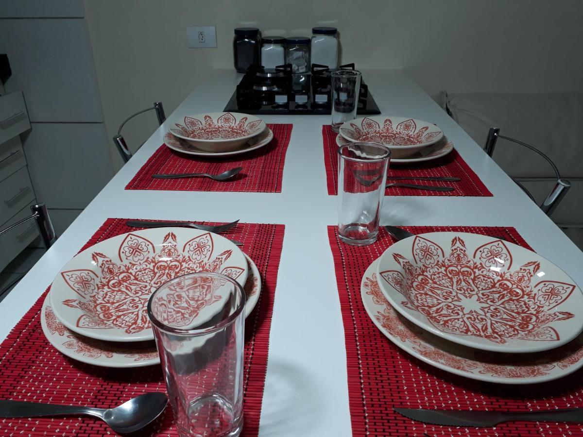 Apartamento Central Proximo A Rodoviaria E Faculdades Курітіба Екстер'єр фото
