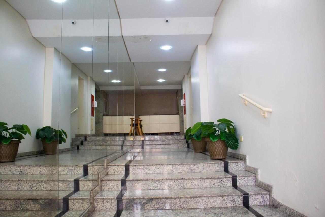 Apartamento Central Proximo A Rodoviaria E Faculdades Курітіба Екстер'єр фото