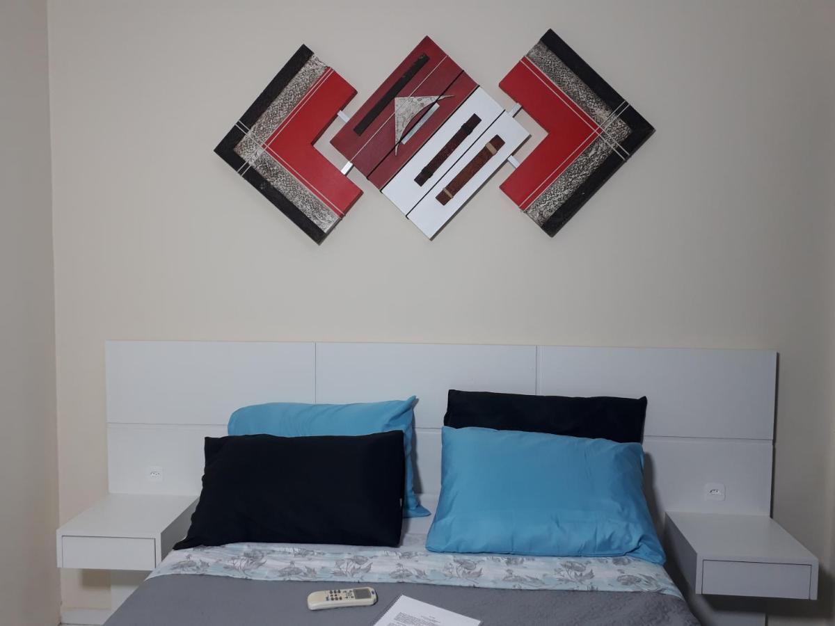 Apartamento Central Proximo A Rodoviaria E Faculdades Курітіба Екстер'єр фото