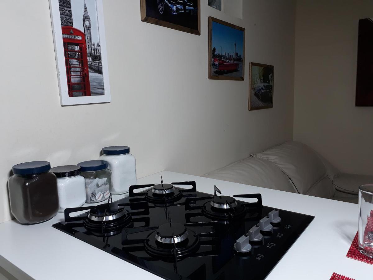 Apartamento Central Proximo A Rodoviaria E Faculdades Курітіба Екстер'єр фото