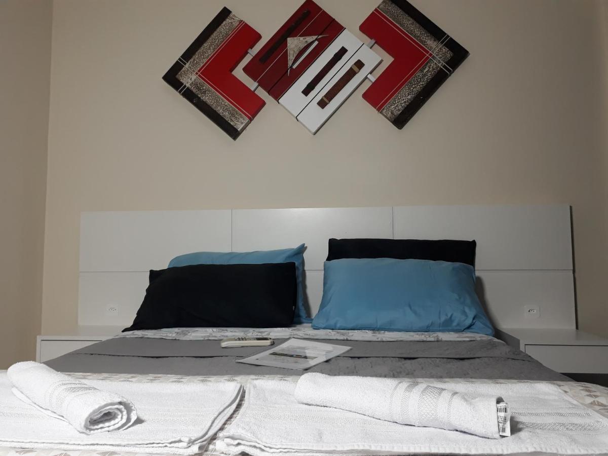 Apartamento Central Proximo A Rodoviaria E Faculdades Курітіба Екстер'єр фото