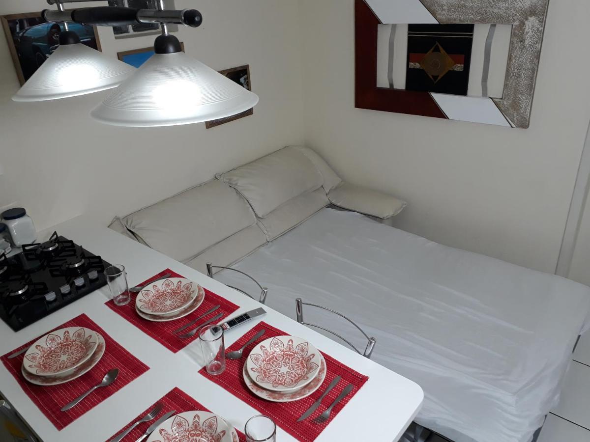 Apartamento Central Proximo A Rodoviaria E Faculdades Курітіба Екстер'єр фото